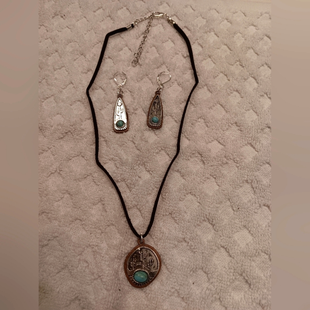 Silver & Leather Arizona Scene Set